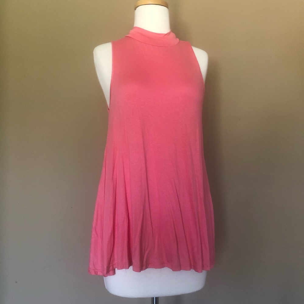 Swing Halter Top - Picture 3 of 9